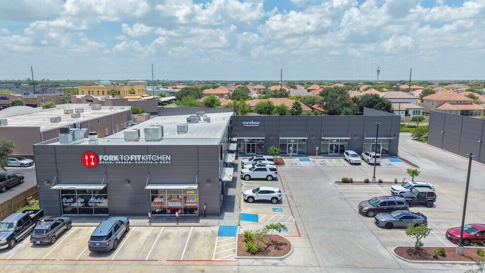 1401 S McColl Rd, Edinburg, TX à louer - Photo principale – Image 1 sur 5