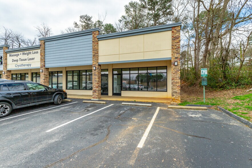 8000 E Brainerd Rd, Chattanooga, TN à louer - Photo de l’immeuble – Image 2 sur 11