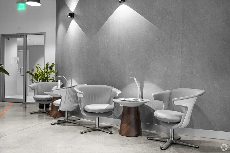 333 Las Olas Way, Fort Lauderdale, FL à louer - Photo intérieure – Image 3 sur 26