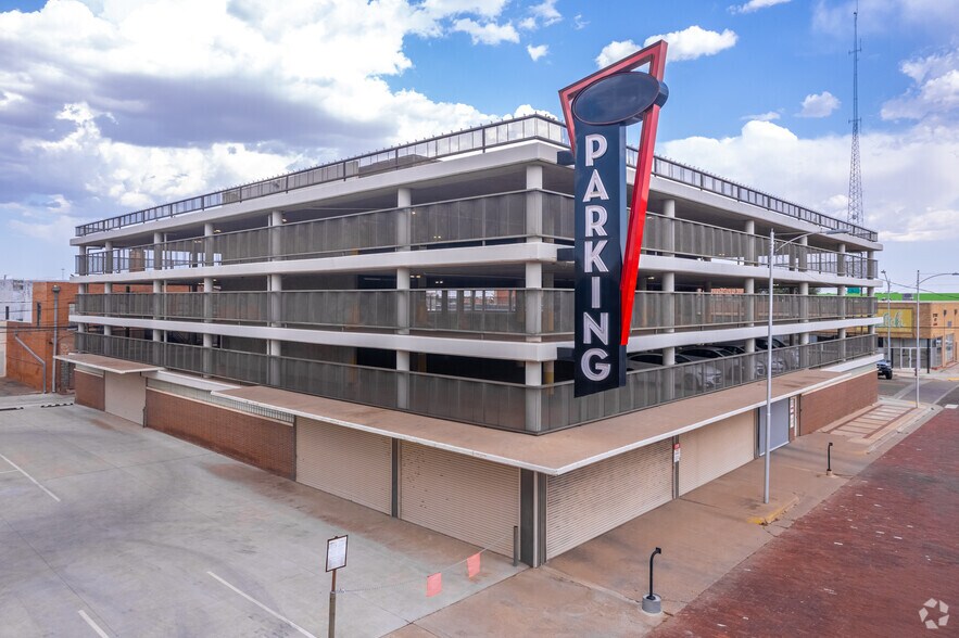 1313 Avenue J, Lubbock, TX à vendre - Photo principale – Image 1 sur 1