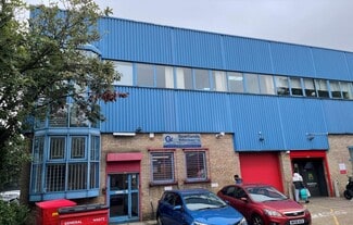Plus de détails pour 1-4 Swan Close, Croydon - Industriel/Logistique à vendre