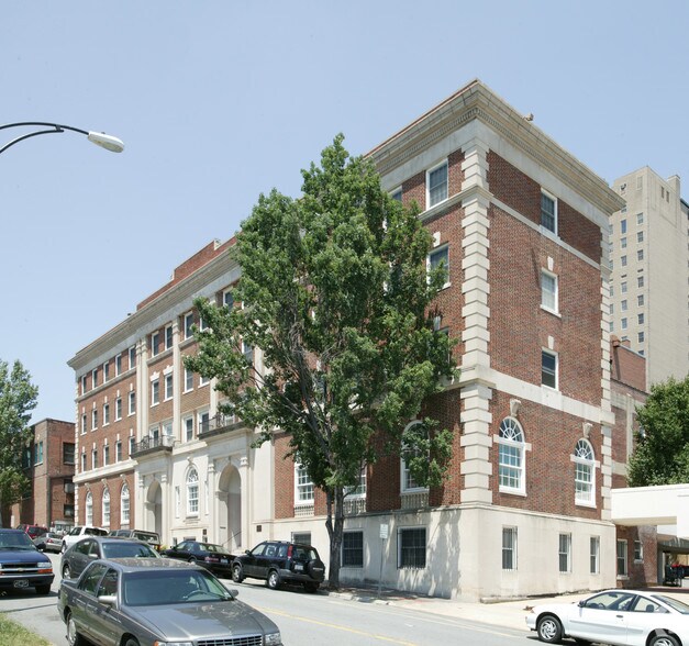 315 Spruce St, Winston-Salem, NC à louer - Photo de l’immeuble – Image 2 sur 22