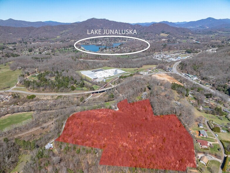 00 Woodland Dr, Waynesville, NC à vendre - Photo de l’immeuble – Image 1 sur 19