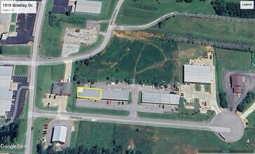 1015 Bradley Dr, Springfield, TN - Vue aérienne  vue de carte