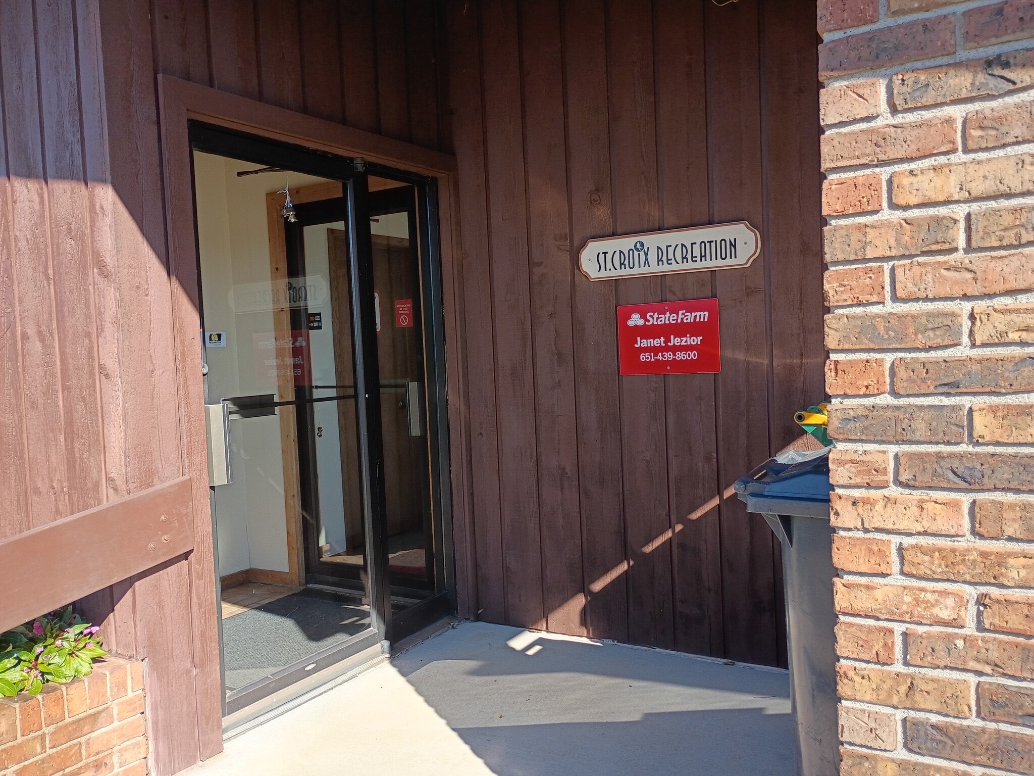 1826 Tower Dr W, Stillwater, MN à louer Photo de l’immeuble– Image 1 sur 19