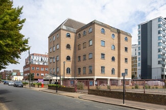 Plus de détails pour 58-64 Baxter Ave, Southend On Sea - Bureau à louer