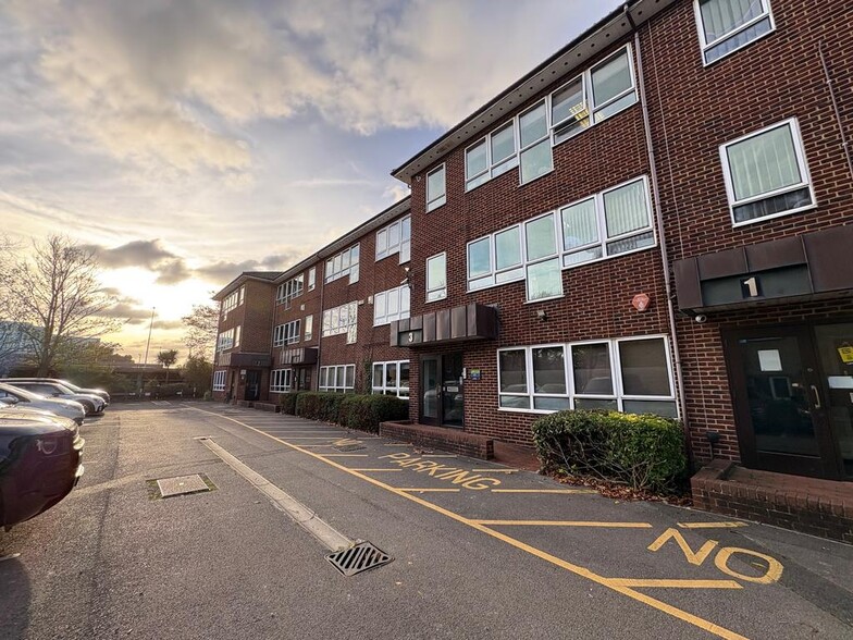 20-22 Wellington Rd, Bournemouth à louer - Photo de l’immeuble – Image 2 sur 3