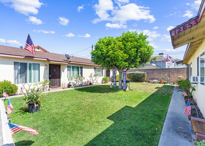 12841-12879 Nutwood Street, Garden Grove, CA à vendre - Photo de l’immeuble – Image 3 sur 6