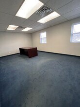 416 E Roosevelt Rd, Wheaton, IL à louer Photo intérieure– Image 2 sur 3