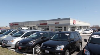 Plus de détails pour 17415 Yonge St, Newmarket, ON - Local commercial à vendre