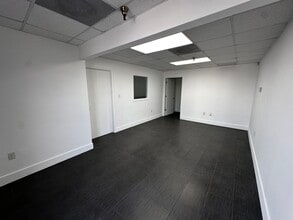 8740-8890 NW 102nd St, Medley, FL à louer Photo intérieure– Image 2 sur 4