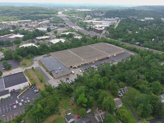 Plus de détails pour 500 Maryland Dr, Fort Washington, PA - Industriel/Logistique à louer