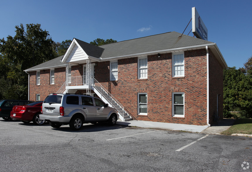 530 Parkwood Way, Jonesboro, GA à vendre - Photo principale – Image 1 sur 3