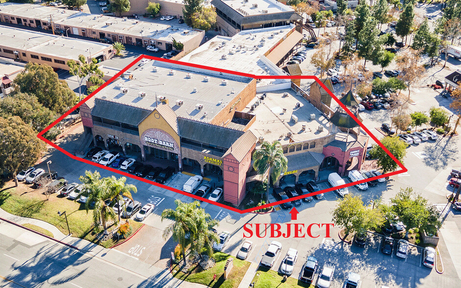 536-661 W Arrow Hwy, San Dimas, CA à vendre - Photo de l’immeuble – Image 1 sur 19