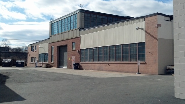 44 Shelter Rock Rd, Danbury, CT à louer - Photo de l’immeuble – Image 1 sur 35