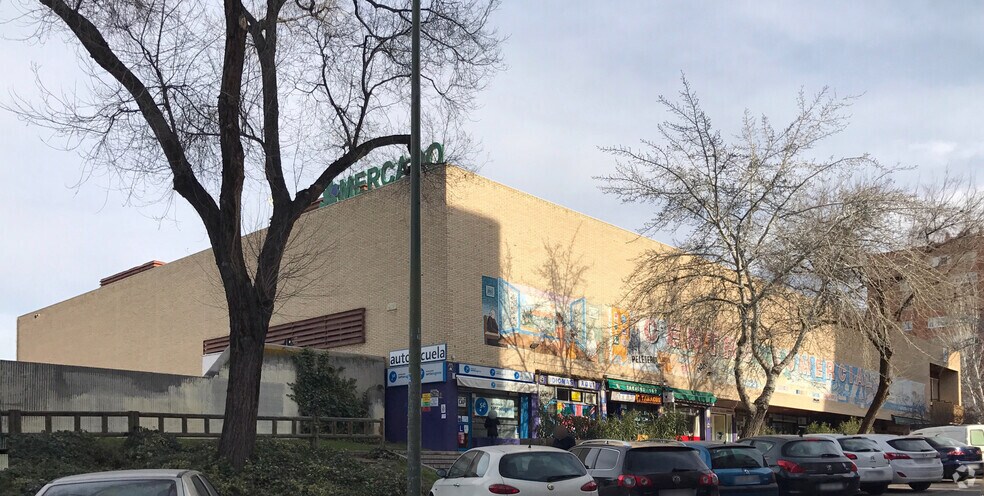 Calle de la Virgen de las Viñas, 16, Madrid, Madrid à louer - Photo de l’immeuble – Image 2 sur 2