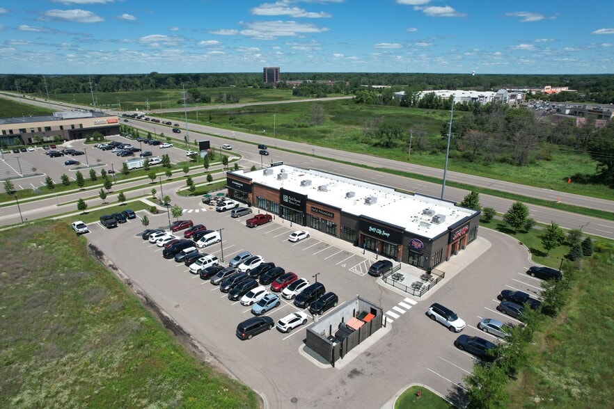 4190 108th Ave NE, Blaine, MN à louer - Aérien – Image 2 sur 6