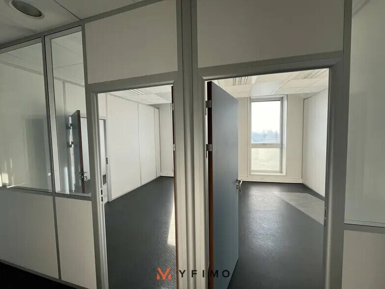 Bureau dans Argenteuil à louer - Photo intérieure – Image 2 sur 5