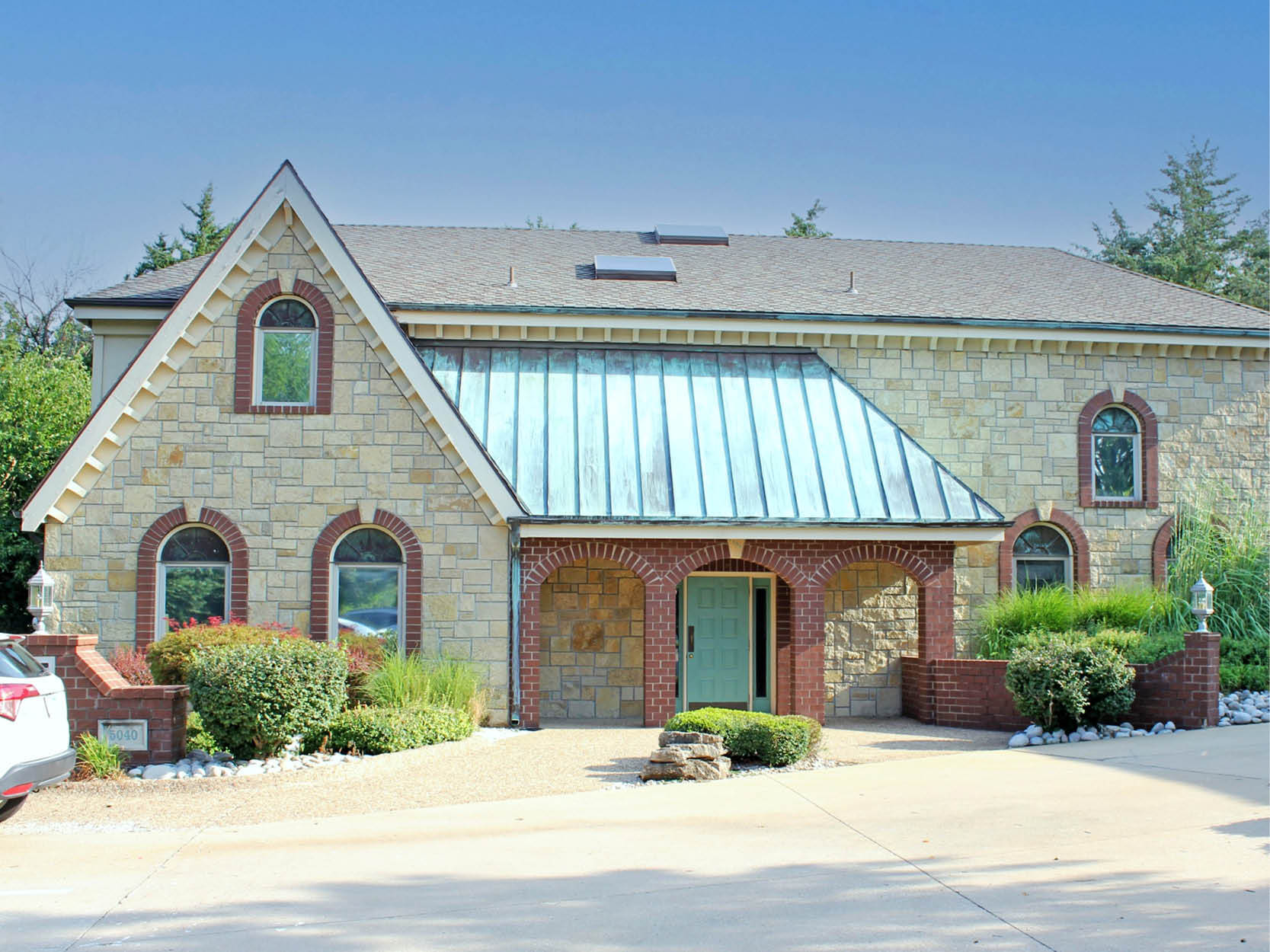 5040 Bob Billings Pky, Lawrence, KS à louer Photo de l’immeuble– Image 1 sur 4