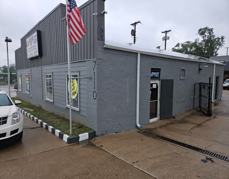 7112 Blondo St, Omaha, NE à vendre - Photo de l’immeuble – Image 2 sur 14