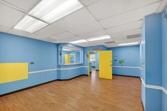 5445-5601 Loch Raven Blvd, Baltimore, MD à louer Photo intérieure– Image 2 sur 14