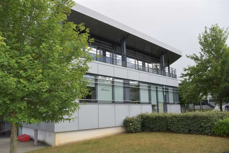 7 Place Berthe Morisot, Saint-Priest à louer Photo de l’immeuble– Image 1 sur 8