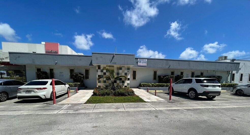 12355 NE 13th Ave, North Miami, FL à louer - Photo de l’immeuble – Image 2 sur 6