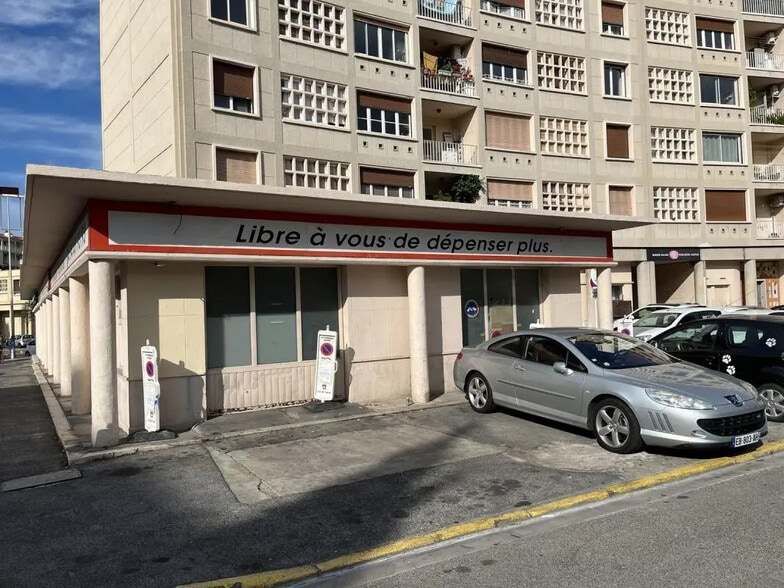 12 Place Louis Pasteur, Toulon à louer - Photo de l’immeuble – Image 2 sur 6