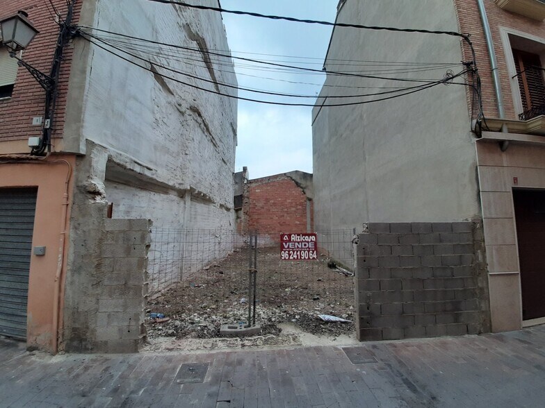 Terrain dans Alzira, Valencia à vendre - Photo principale – Image 1 sur 17