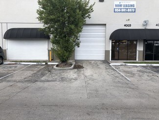 Plus de détails pour 3989-4011 Pembroke Rd, Hollywood, FL - Industriel/Logistique à louer