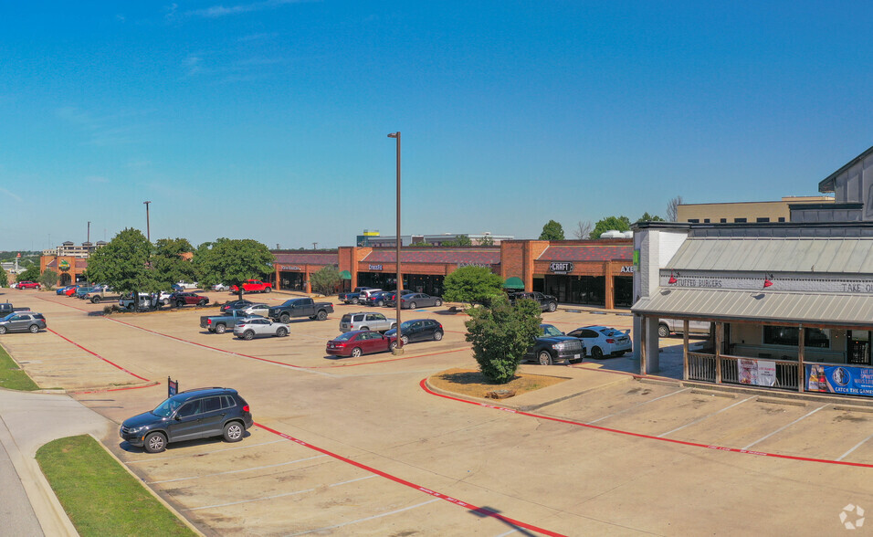 1701-1833 Airport Fwy, Bedford, TX à louer - Photo de l’immeuble – Image 3 sur 12