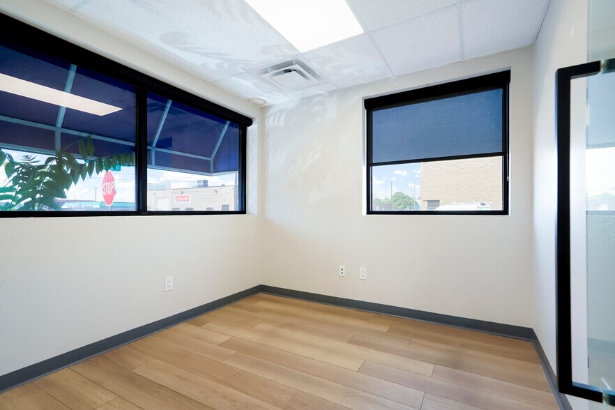 995 W Iliff Ave, Denver, CO à louer - Photo de l’immeuble – Image 2 sur 6