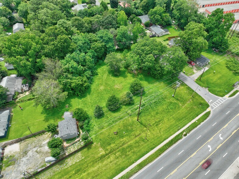 1801-1803 Waldrep Cir, Marietta, GA à louer - Photo de l’immeuble – Image 3 sur 14