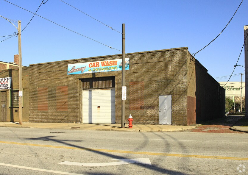 2245 E 14th St, Cleveland, OH à louer - Photo principale – Image 1 sur 15