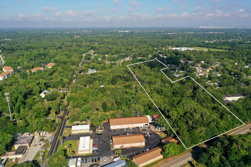 827 Railroad, Port Orange, FL à vendre - Photo principale – Image 2 sur 31