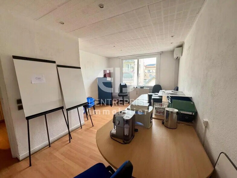 Bureau dans Nice à louer - Photo de l’immeuble – Image 3 sur 9