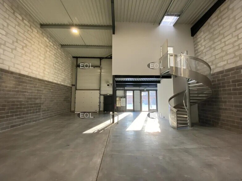Industriel/Logistique dans Seclin à louer - Photo de l’immeuble – Image 3 sur 7