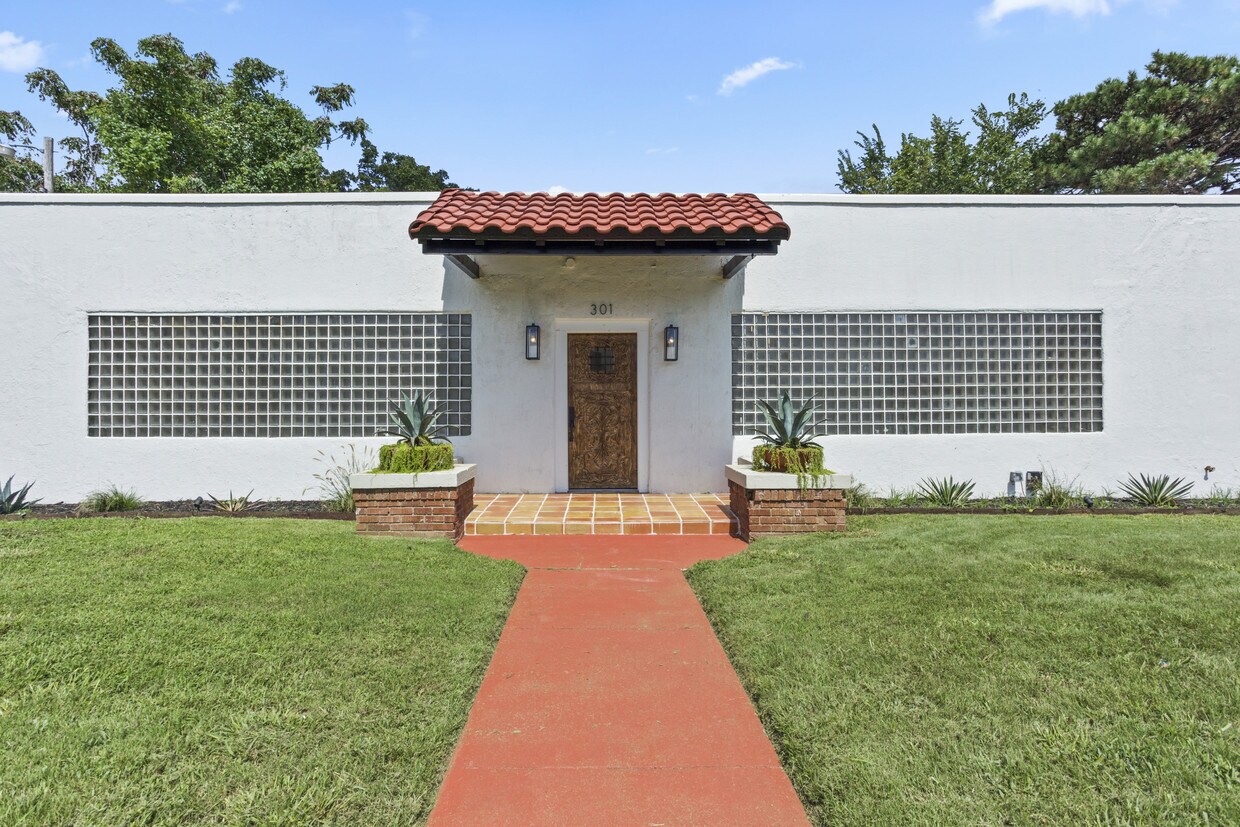 301 SW 23rd St, Oklahoma City, OK à louer Photo principale– Image 1 sur 8