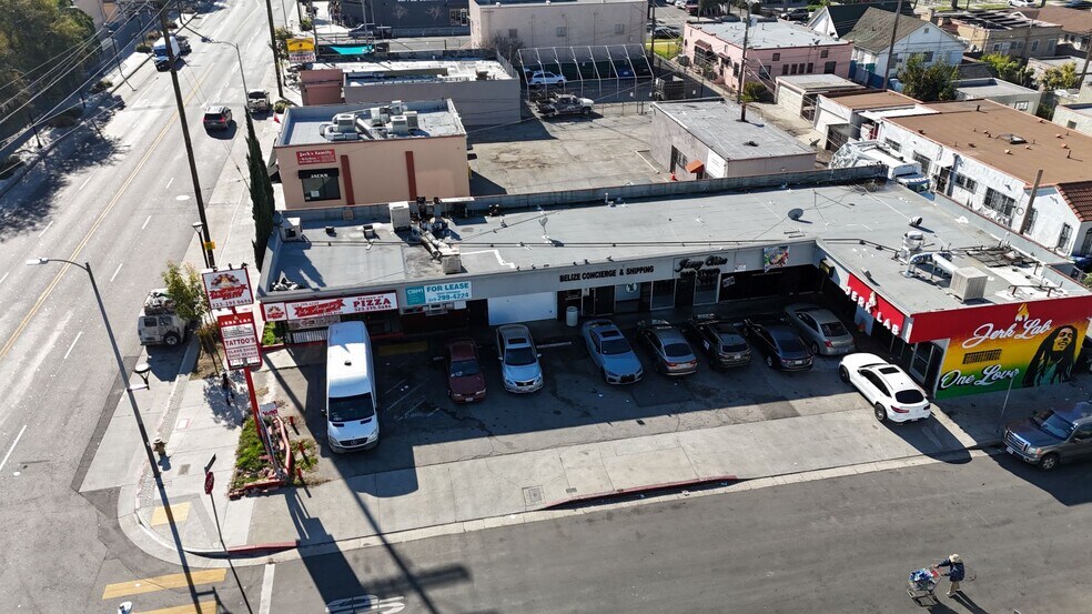 3961 S Western Ave, Los Angeles, CA à louer - Photo de l’immeuble – Image 2 sur 6