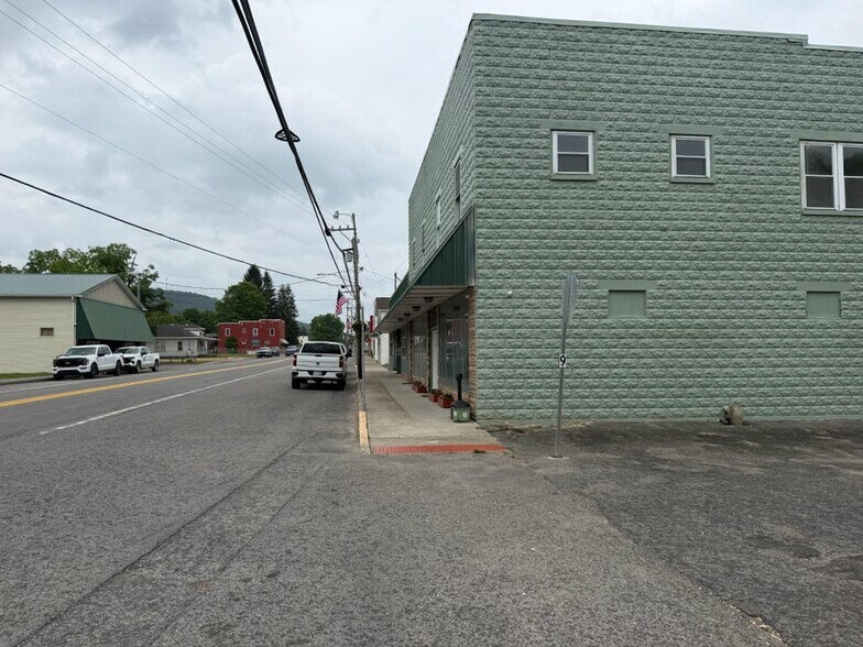 524 Nicholas st, Rupert, WV à vendre - Photo de l’immeuble – Image 2 sur 3