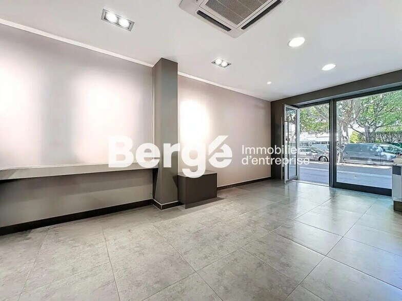 Local commercial dans Antibes à louer - Photo intérieure – Image 3 sur 7