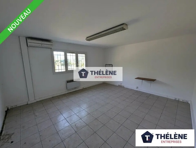 Local d’activités dans Codognan à louer - Photo de l’immeuble – Image 2 sur 6