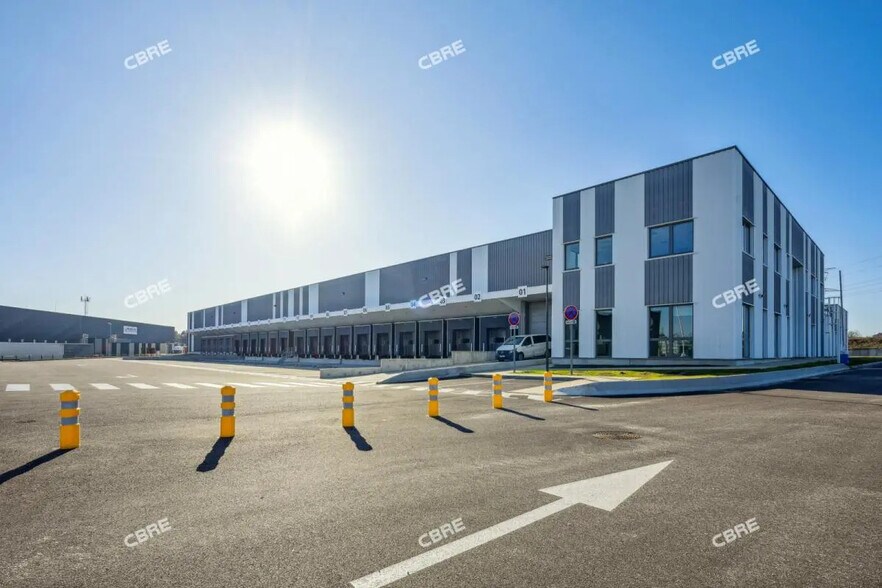 Industriel/Logistique dans Ayguemorte-les-Graves à louer - Photo de l’immeuble – Image 2 sur 19