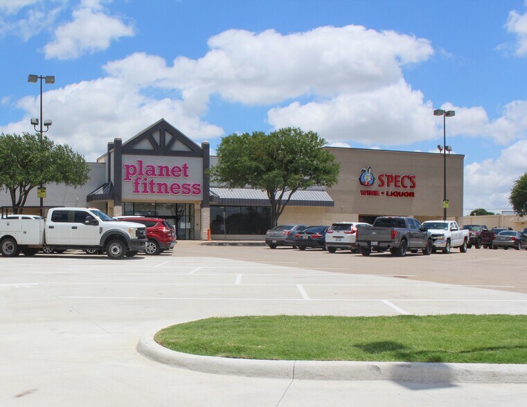 6704 Lake Worth Blvd, Lake Worth, TX à vendre - Photo de l’immeuble – Image 2 sur 7