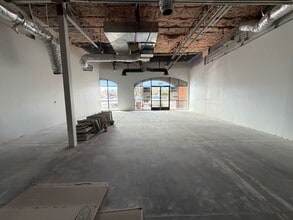 1600-1750 N Buffalo Dr, Las Vegas, NV à louer Photo intérieure– Image 2 sur 9