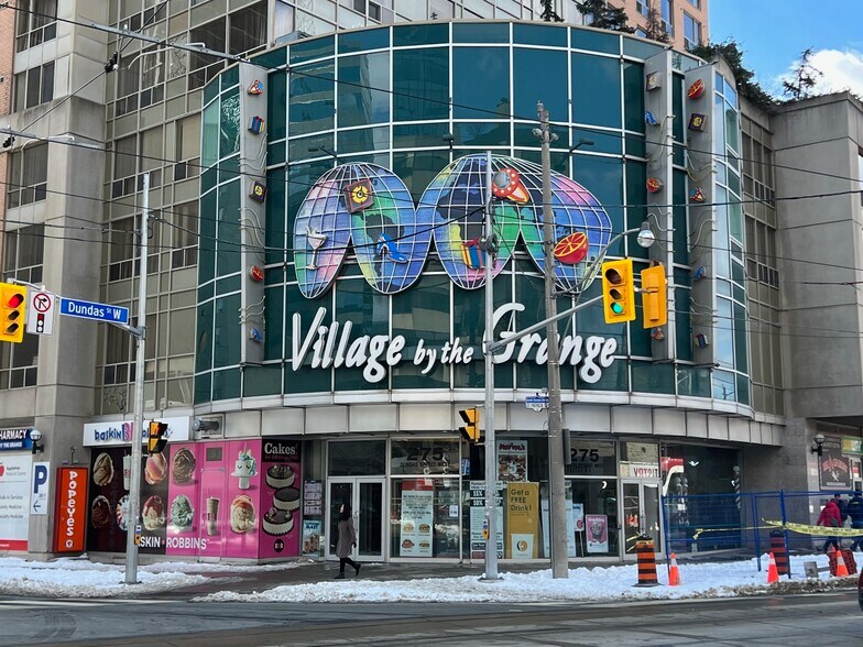275 Dundas St W, Toronto, ON à louer - Photo de l’immeuble – Image 1 sur 13