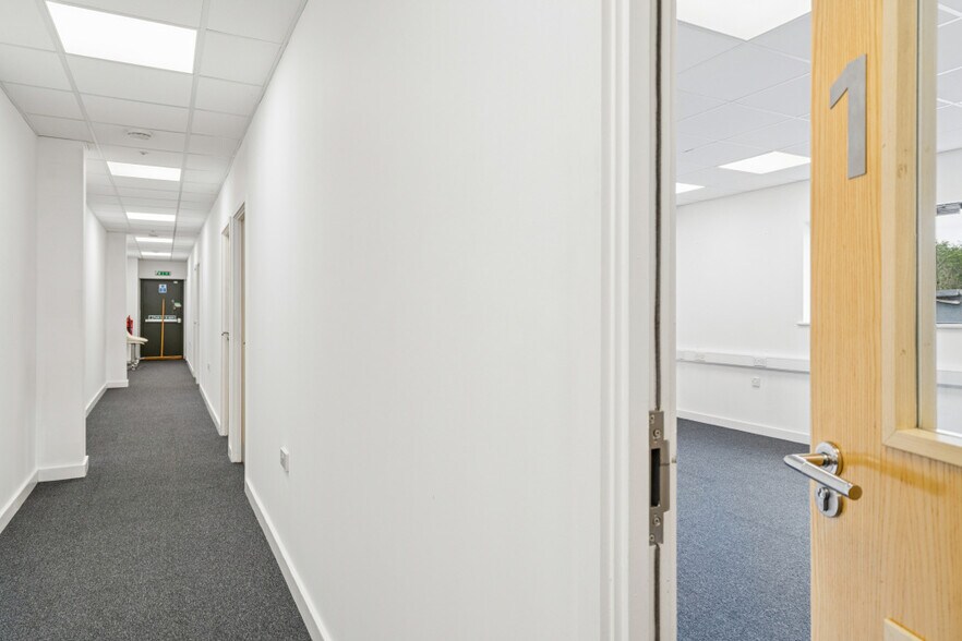 Bicester Rd, Westcott à louer - Photo de l’immeuble – Image 2 sur 8