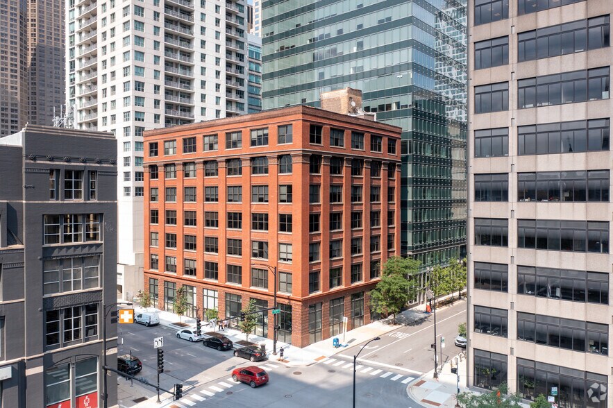 566 W Adams St, Chicago, IL à louer - Photo principale – Image 1 sur 88