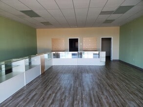 2215 Rollingbrook Dr, Baytown, TX à louer Photo intérieure– Image 1 sur 4