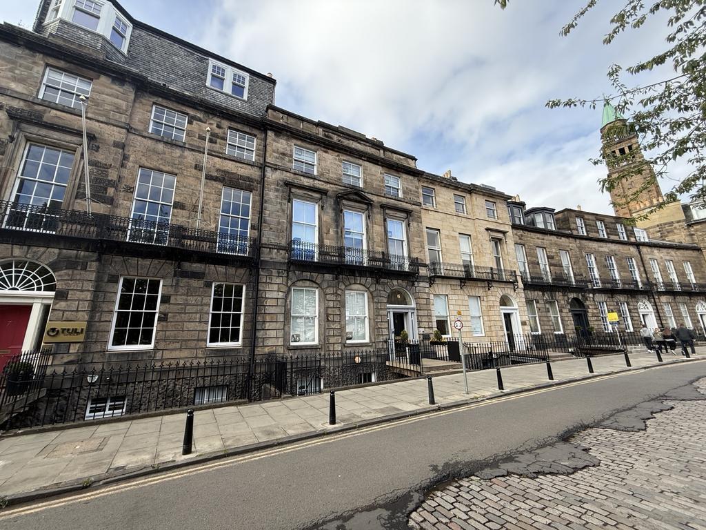 6 Coates Cres, Edinburgh à louer Photo principale– Image 1 sur 24